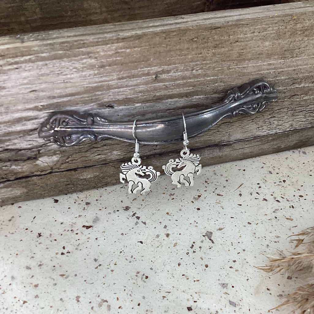 Horse Earring Nwt